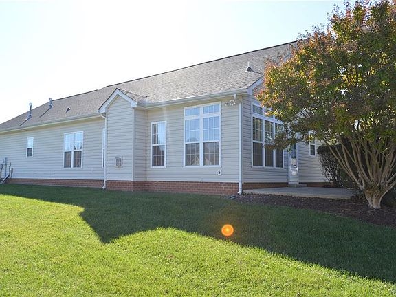 2nd image of 4172 English Holly Cir