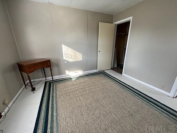 5th image of 1102 N Canal St