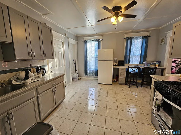 592 Laurel Ave #2 — Photo 17