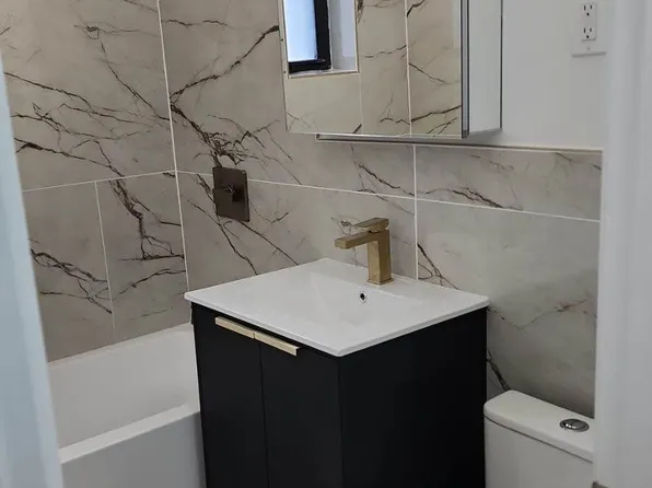 2400 East 3rd Street image 11 of 11