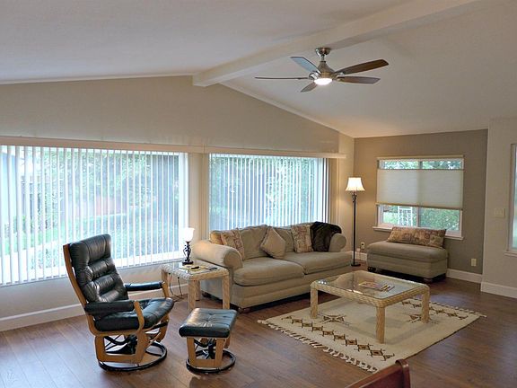 4th image of 6 Redondo Court UNIT 6 Red