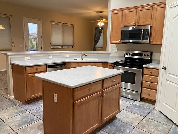 4th image of 8580 N Sand Dune Pl