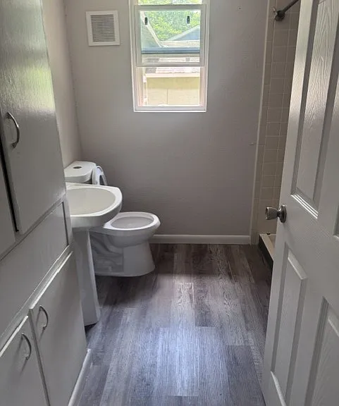 515 Winburn Ave — Photo 4