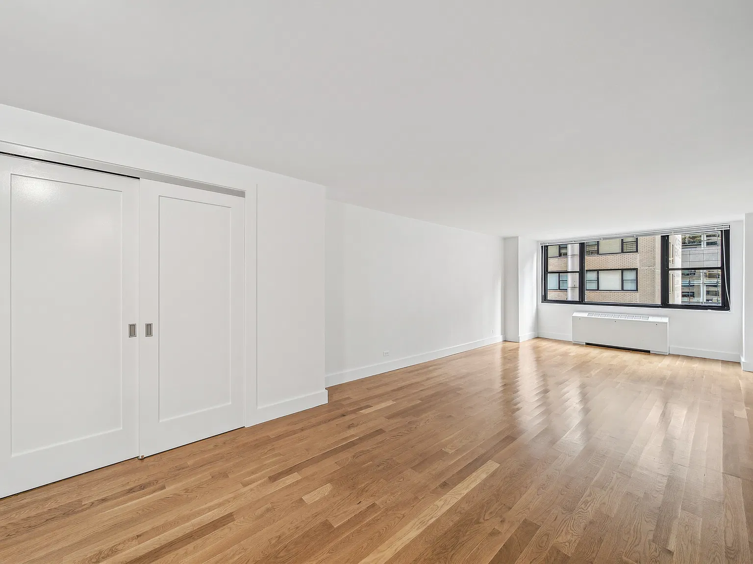315 W 57th St — Photo 2