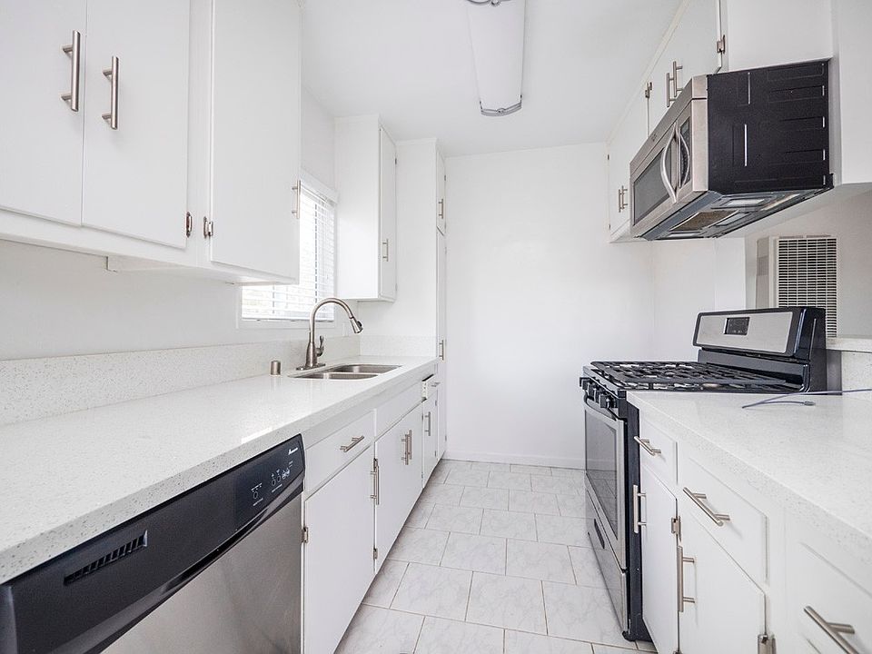 1st image of 1848 12th St #14305