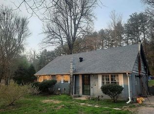 157 Hickory Ave, Monterey, TN 38574