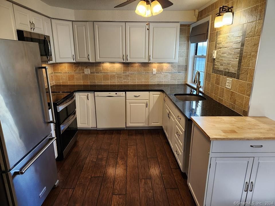 Welles Country Village 412 Lady Bug Ln Vernon Rockville CT Zillow