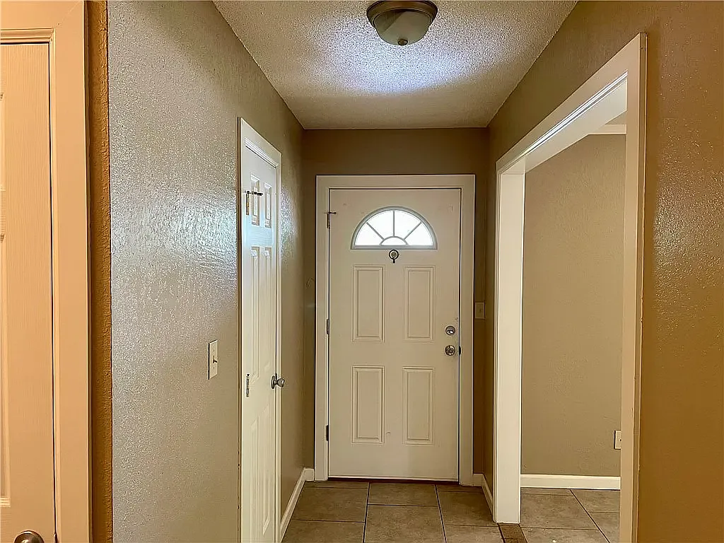 3 bed, 1506 sqft, $1,650 — Photo 4