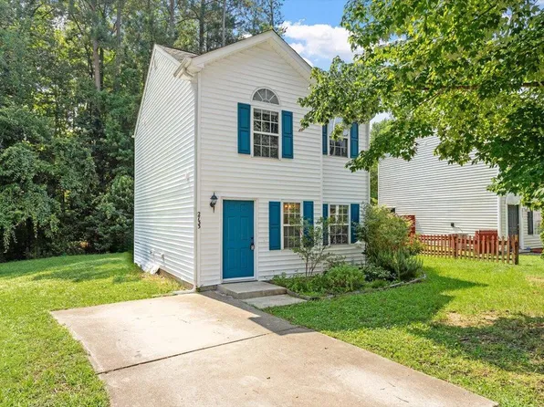2733 Midway Park Ct, Raleigh, NC 27610