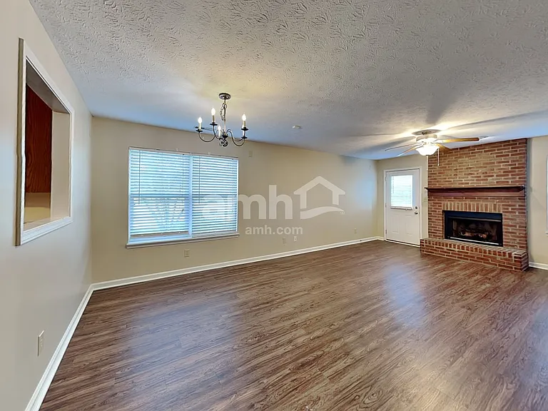 10393 Buell Ct — Photo 5