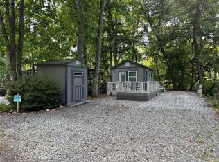 527 Hidden Valley Rd, Cleveland, GA 30528