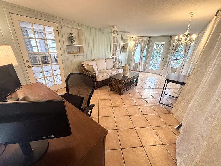 430 Coconut Dr — Photo 16