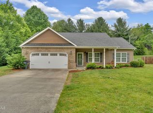 876 Summerville Rd, Kingsport, TN 37663