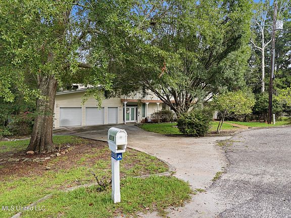 3rd image of 6518 Mauna Loa Ct