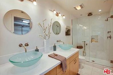 4th image of 720 Huntley Dr APT 210