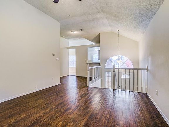 5th image of 702 Santiago Dr