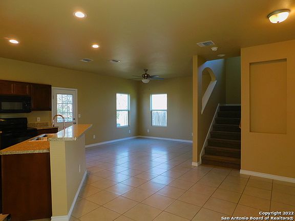 3rd image of 6838 Walnut Valley Dr