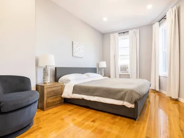 107 Utica Avenue image 31 of 34