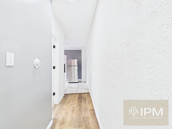 3rd image of 15 S 15th St Floor 2