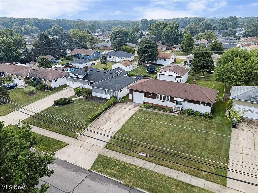 Building Photo - 2651 Dentzler Rd