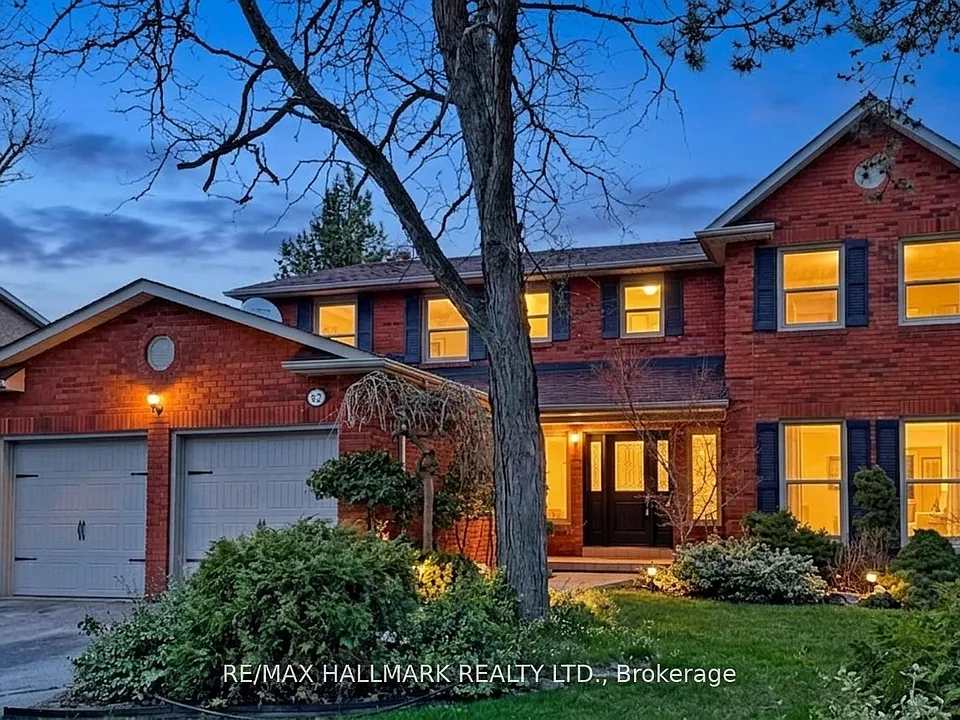 82 Windermere Cres S