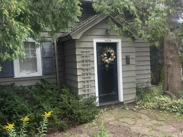 6224 N Lydell AVENUE, Whitefish Bay, WI 53217
