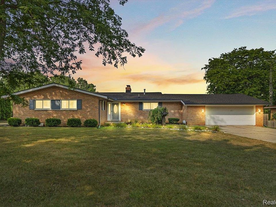 1st image of 7366 Green Valley Dr