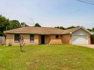 2789 Augustus Rd, Navarre, FL 32566