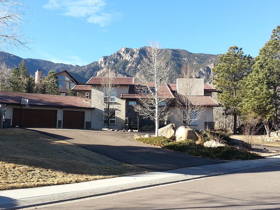 2nd image of 3840 Roxbury Ct