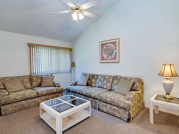 4th image of 44 Strathmore Gate Dr