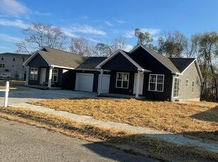 6877/6899 Augusta Dr, Newburgh, IN 47630