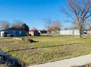 18 Sycamore St, Crab Orchard, KY 40419