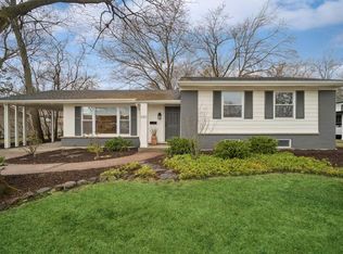650 Timber Hill Rd, Deerfield, IL 60015