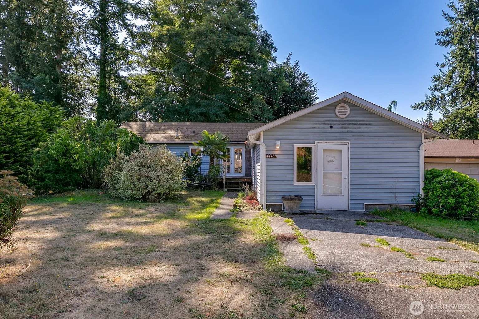 4418 SW 80th photo 1