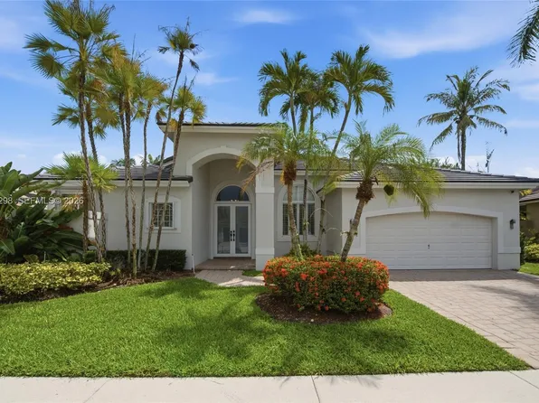 2542 Eagle Run Dr, Weston, FL 33327