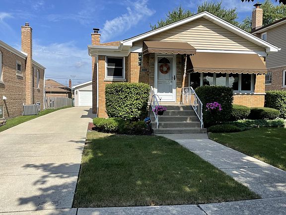 2nd image of 3048 W 100th Pl