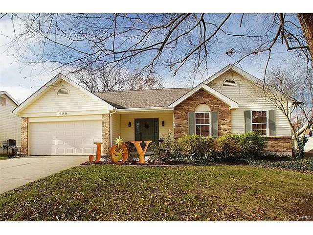 1229 Crooked Creek Dr photo 1
