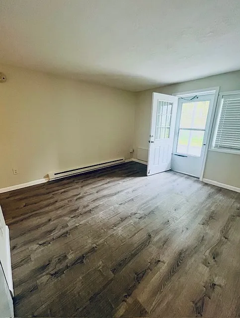 Building Photo - 469 Westfield St #8A