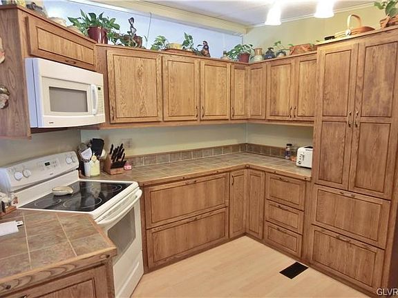 custom oak kitchen