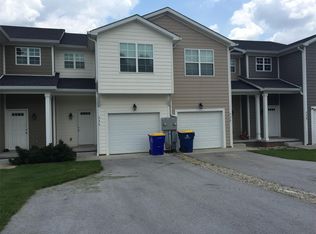 534 Village Creek Dr, Bowling Green, KY 42101
