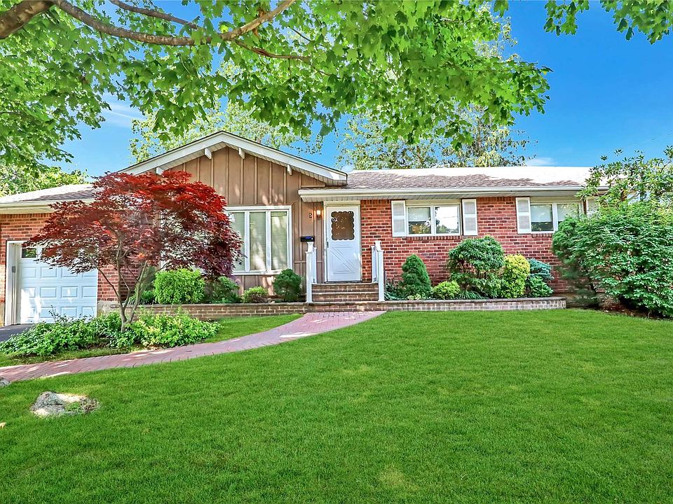 1st image of 5 Serpentine Ln