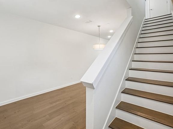 4th image of 1324 Kings Hwy APT 4