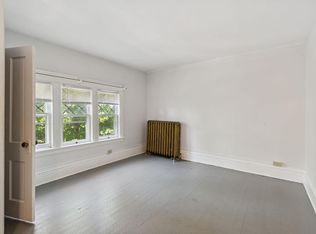 1933 Dupont Ave S #1, Minneapolis, MN 55403