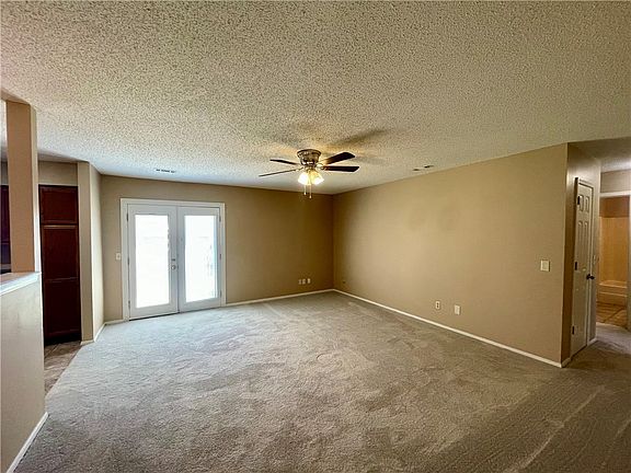 5th image of 3905 Philcrest Pl