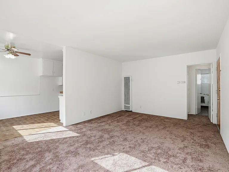 913 N Normandie Ave #6 — Photo 7