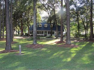 5302 John M Brewton Rd, Glennville, GA 30427