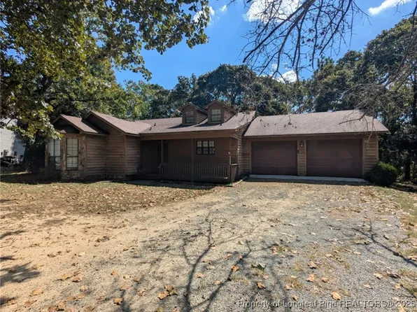 350 Montana Ln, Spring Lake, NC 28390