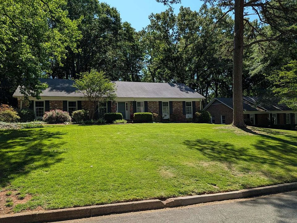 1st image of 255 Heathwood Dr