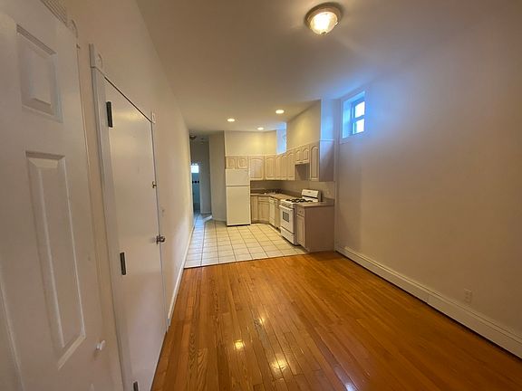 2nd image of 235 16th St #2B