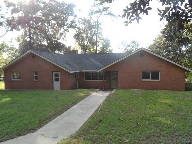 1st image of 170 Creekside Dr